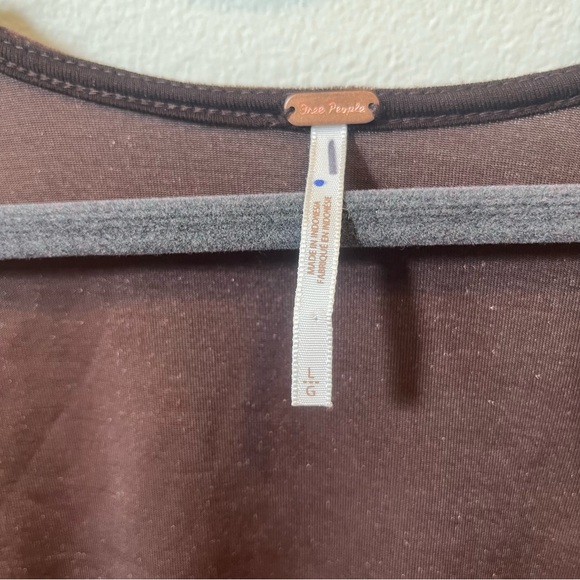 Free People Hold Me Velvet Top Size Medium in Chocolate Brown NWOT - Picture 6 of 10